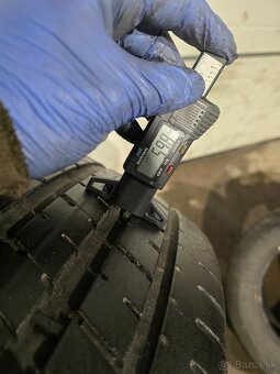 Letné Pneu Pirelli Pzero 225/35 R19 - 3