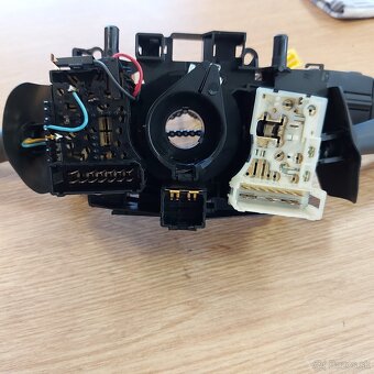 Renault Clio II 1998-2012 prepínač 8200634234 - 3