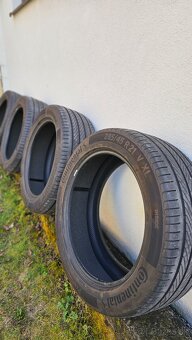Letné pneu CONTINENTAL Premium Contact C 285/45 R21 V XL - 3