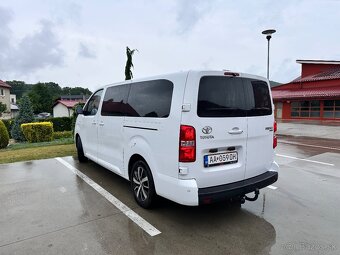 8 miestne auto na prenájom - 3