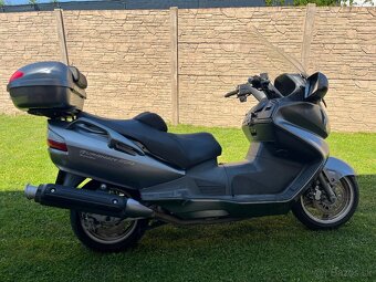 Suzuki Burgman 650 Executive - 3