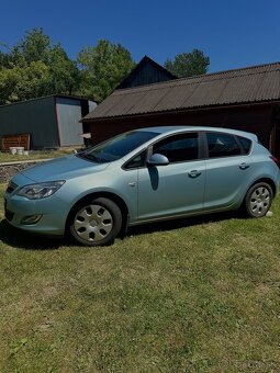 Opel Astra 2010 - 3