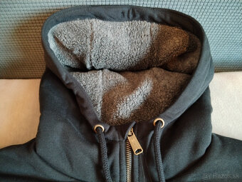 Predám novú mikinu Carhartt RainDefender - 3