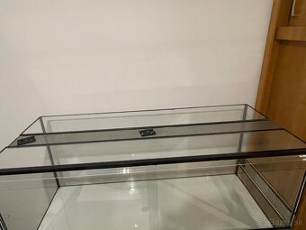 Terárium s kovovým stojanom - 3