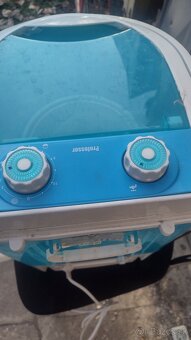 Predám prenosnu pracku viď foto cena 25 eur. - 3