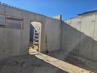 Betonár Želieziar Tesár - 3