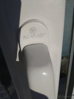 Predám plastové okno. - 3