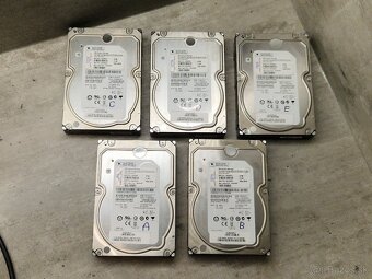 Kompletný set diskov SAS 5 x 4TB plus Dell H310 RAID karta - 3