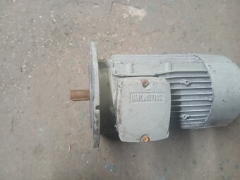 Elektromotor 0,75kw/1450ot - 3