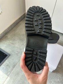 Nové sandále - 3