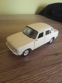 Modely aut - 3