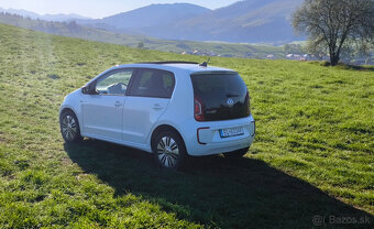 Elektromobil VW e-Up - strešné okno, letné+zimne pneu - 3