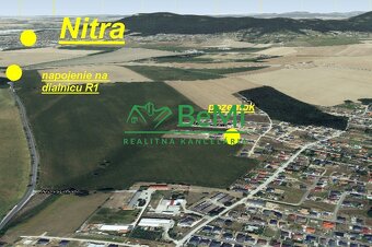 Pozemok 727 m2 Malý Lapáš - Nitra 9 km, všetky IS ID 537-14 - 3