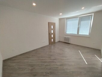 1-izbový zrekonštruovaný, plne zariadený byt s balkónom - 3