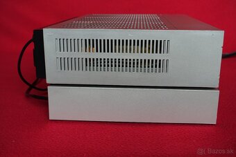 Zosilovač a tuner Technics - 3