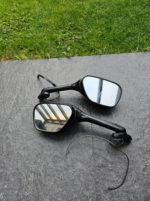 predám spätné zrkadlá na GRXR 600 750 1000 k6 k7 - 3