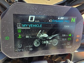 BMW F900XR - 3