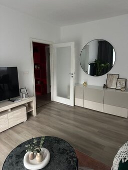 Svetlý 3i byt s terasou, záhradou a bazénom – Staré Mesto - 3