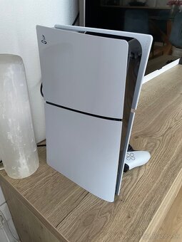 Playstation 5 Slim 1 TB - Nová - 3