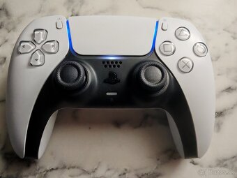 PS5 DualSense ovladáč - 3