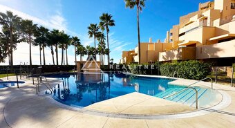 ESTEPONA, APARTMÁN NA PREDAJ – PRIAMO PRI MORI, BAHÍA DE LA - 3