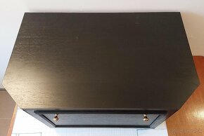 Drevená skrinka pod TV - 3