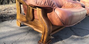 Kožená sedacia súprava 3+2 s masivnym drevom - 3