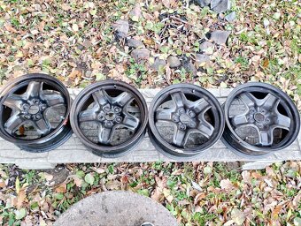 Opel Astra  disky, puklice - 3