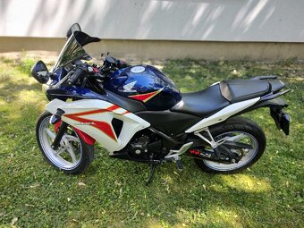 Honda CBR250R - 3
