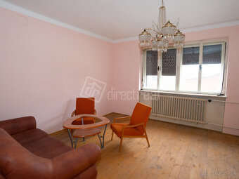Predaj rodinného domu v centre Vlčian, pozemok 924 m2 - 3