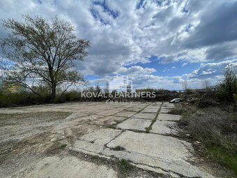 Na predaj priemyselný objekt s pozemkom 21160 m2 cena s DPH - 3
