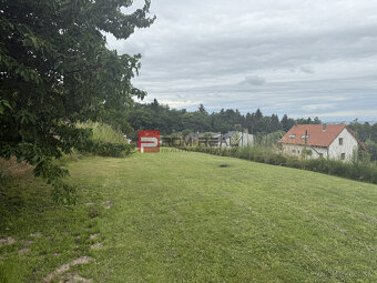 Nádherný pozemok 632 m2 s výhľadom na Alpy Marianka - 3