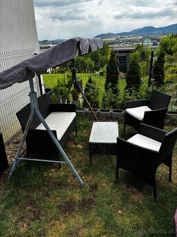 Záhradné sedenie so strieškou - 3