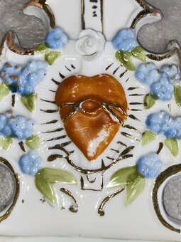 Starožitná porcelánová svätenička Božie srdce - 3