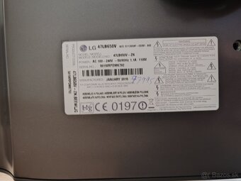 TV LG 47" 121cm poškodená obrazovka - 3
