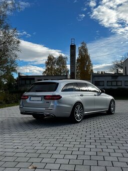 Mercedes Benz E 200d - 3