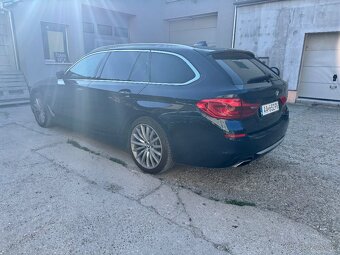 BMW 540i 2017 touring 250KW xdrive - 3