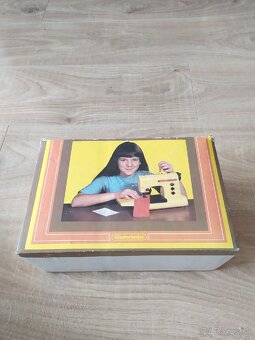 Predám detský retro šijací stroj PIKO Gabriela - 3