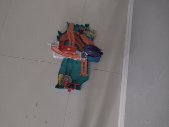 Hot wheels kufrikova dráha - 3