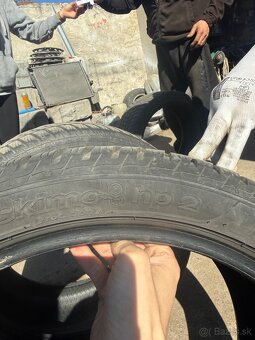 Pneumatiky zimné r18 245/40 - 3