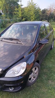 Mercedes Benz b160 - 3