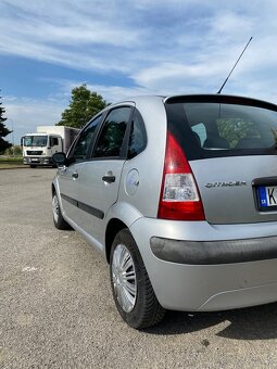 Na predaj: Citroën C3 1.4i,54kw, benzín, strieborná metalíza - 3