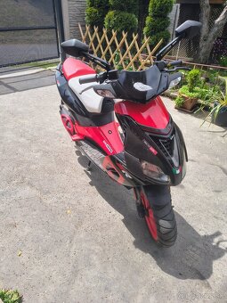 Aprilia sr 50r - 3