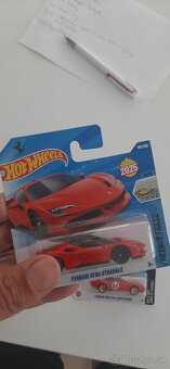 Hot wheels Ferrari novinky 2025 - 3