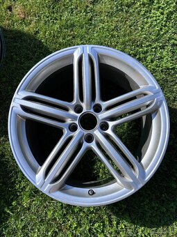 Predám originál Audi elektróny Pompei r19 - 3