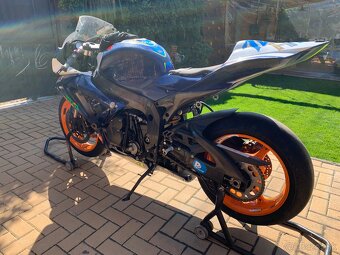Suzuki GSX-R 750 k7 Okruhovka - 3