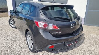 Mazda 3 1.6 benzín - 3