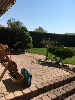 STRIHANIE a REZ STROMOV - 3