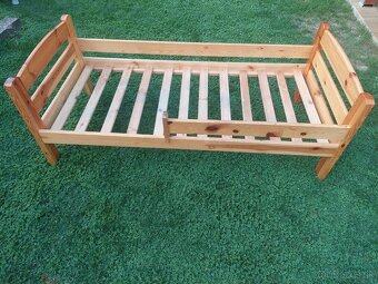 Predám posteľ masiv - 3