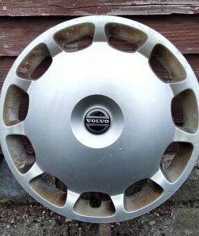 💥VOLVO 15" puklice - 2 sady - 3
